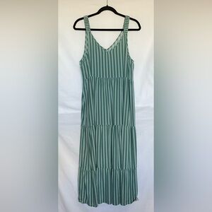 Kaktus Green and White Sleeveless Maxi Sundress